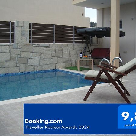 “Theeporto” Maisonette With Pool Гуве Экстерьер фото